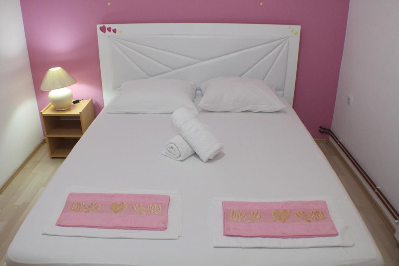 Casa Hena Hotell Ulcinj Eksteriør bilde